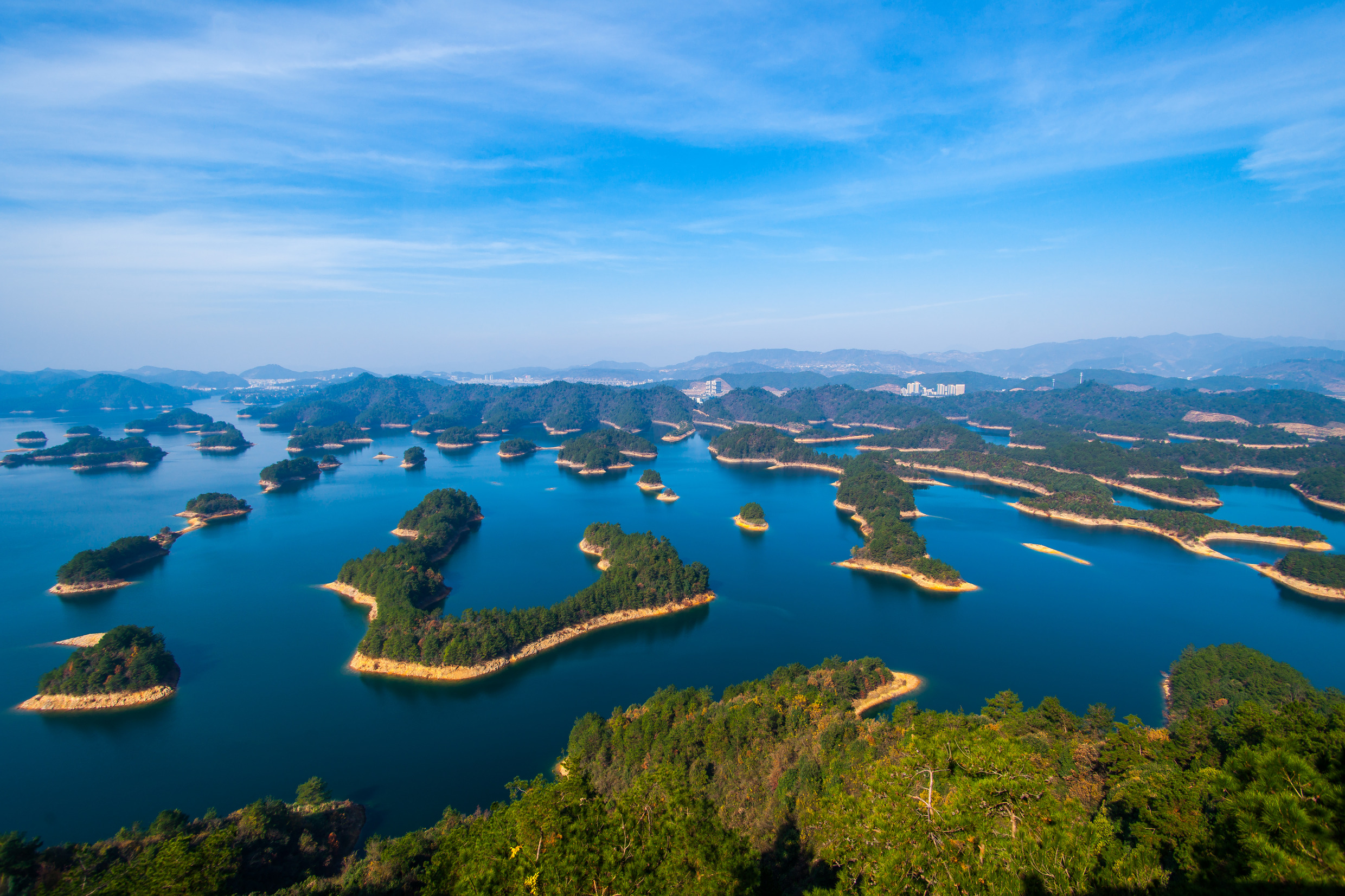 浙江千島湖的生態(tài)和諧之道